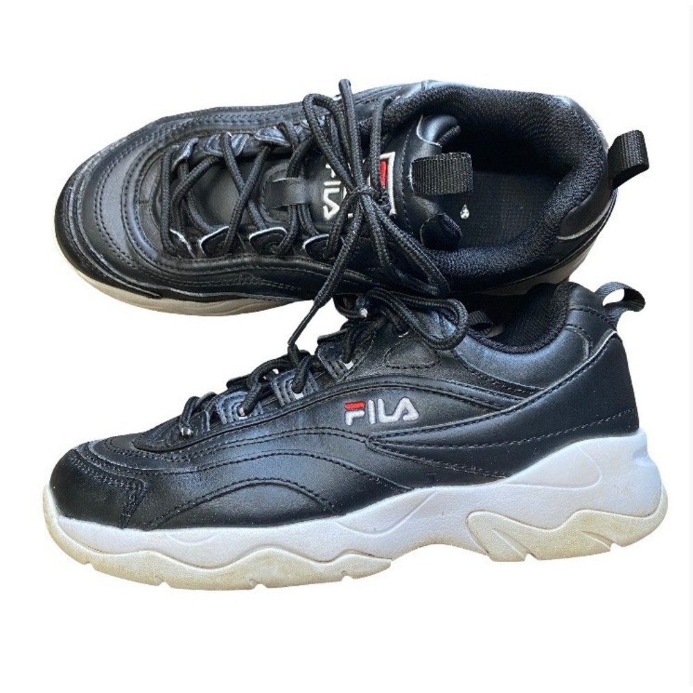FILA Disarray All-Black Chunky Sneakers Size 6